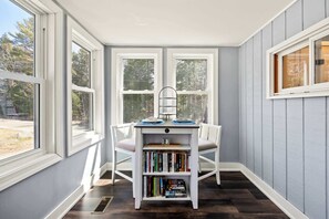 Luokittelematon kuva, 4 kautta 43, painike