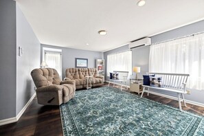 TV - New! Lakeview at Branch Lake (Ellsworth)