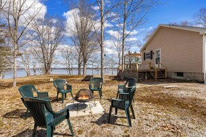 Unclassified image, 5 of 80, button