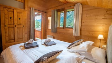 7 chambres, fer et planche Ă  repasser, Wi-Fi gratuit, draps fournis