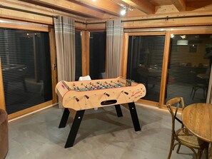 Spielezimmer