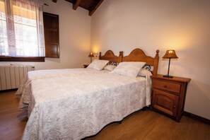 3 Schlafzimmer, Bügeleisen/Bügelbrett, kostenloses WLAN, Bettwäsche