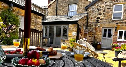 Woodhouse - Masham - Four Bedroom House, Sleeps 8