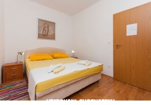 1 chambre, accès Internet, draps fournis