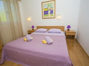 2 bedrooms, Internet, bed sheets