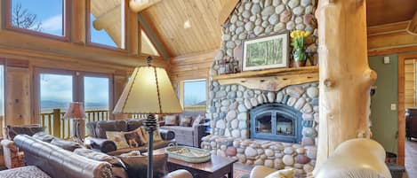 Smart TV y chimenea