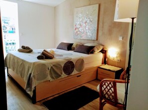 2 bedrooms, Internet, bed sheets