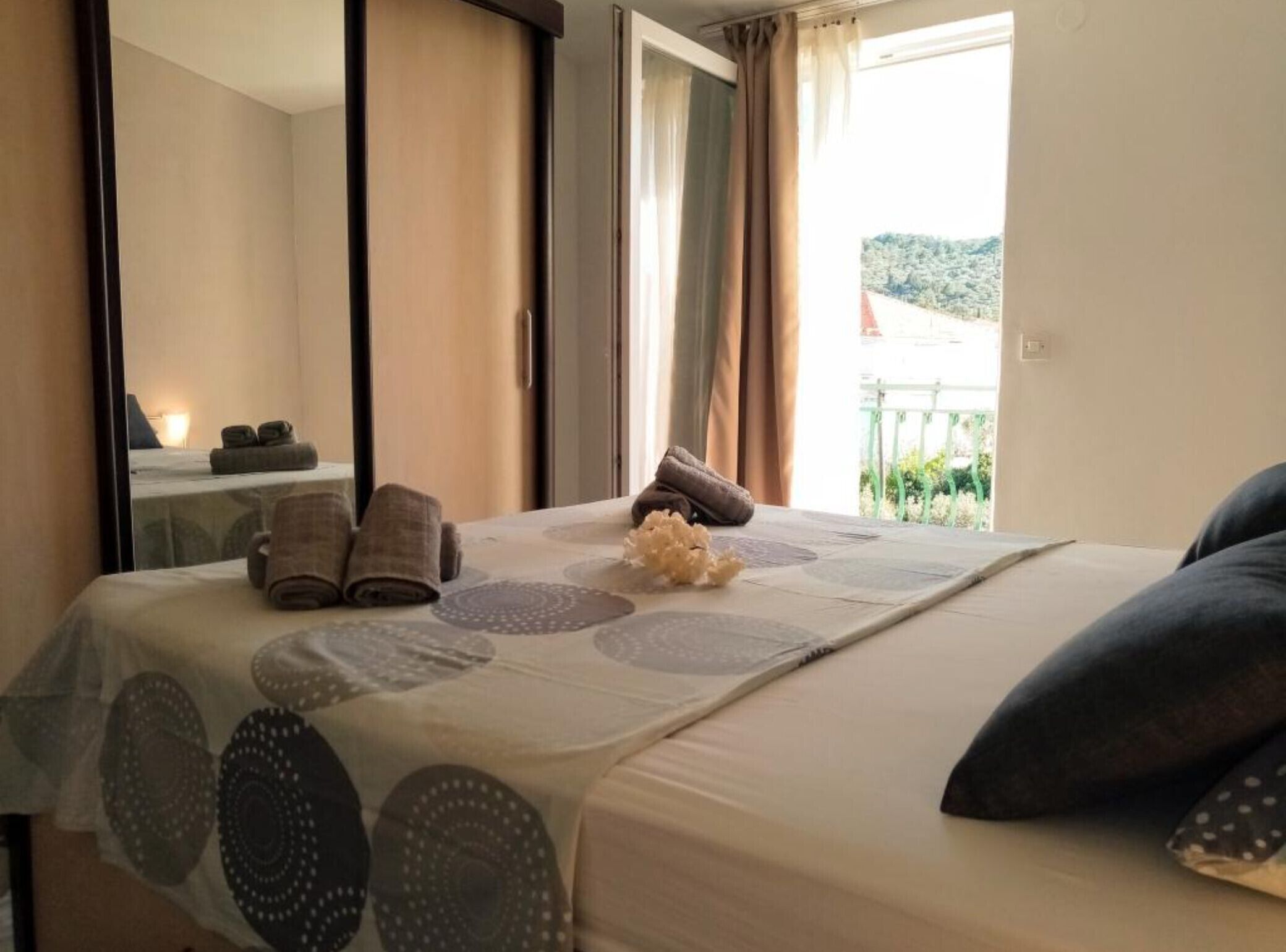 2 chambres, accès à Internet, literie fournie