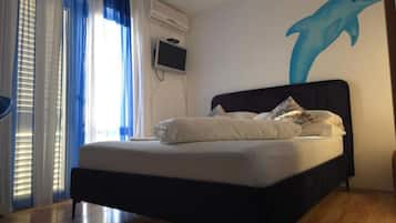Iron/ironing board, WiFi, bed sheets