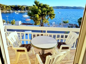Outdoor dining - Apartments Tomi - Comfort One Bedroom Apartment (11) (Trogir)