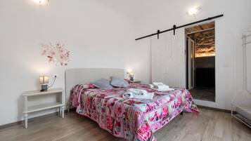 1 camera, ferro/asse da stiro, Wi-Fi gratuito, lenzuola