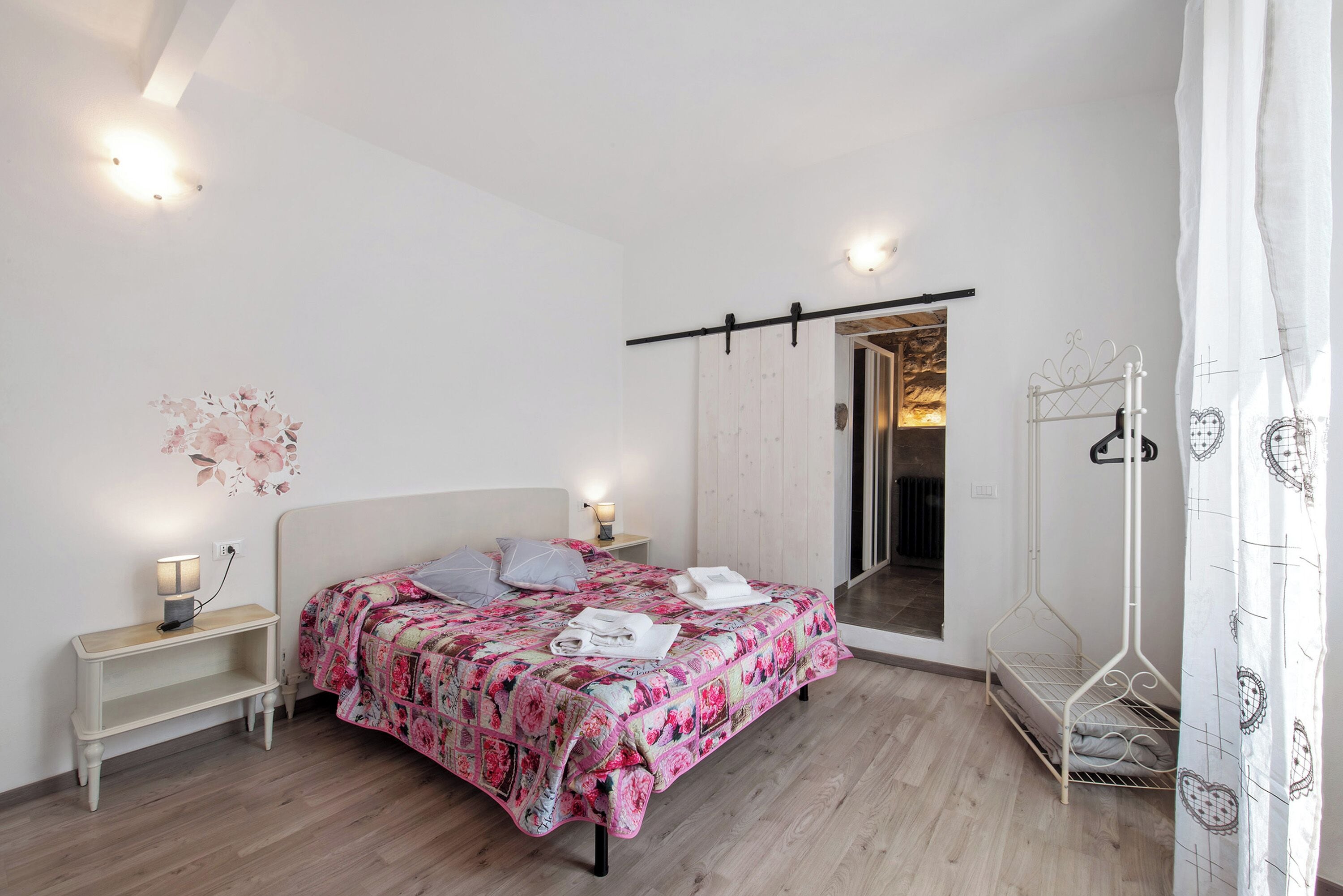 1 quarto, ferros/tábuas de passar roupa, Wi-Fi de cortesia