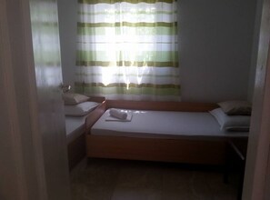 1 bedroom, internet, bed sheets