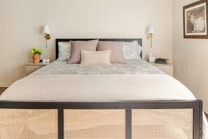 4 bedrooms, iron/ironing board, travel cot, free WiFi