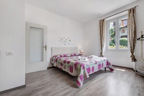 1 makuuhuone, silitysrauta/-lauta, ilmainen Wi-Fi, vuodevaatteet