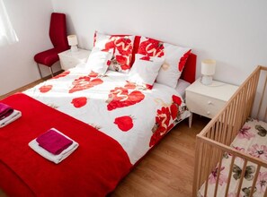 1 quarto, acesso à internet, roupa de cama
