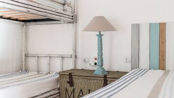 2 bedrooms, free WiFi, bed sheets