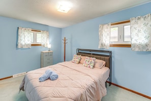 3 chambres, bureau, accès Internet, draps fournis