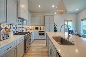 Maison (Multiple Bedrooms) | Intérieur