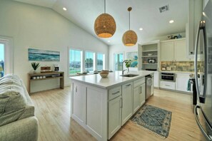 House (Multiple Bedrooms) | Interior