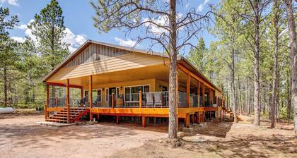 Black Hills Vacation Lodge: New Home! Just Opened!