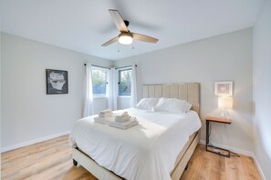 5 chambres, fer et planche à repasser, accès Internet, draps fournis