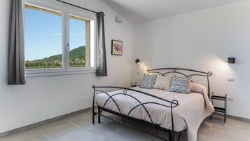 4 chambres, Wi-Fi gratuit, draps fournis