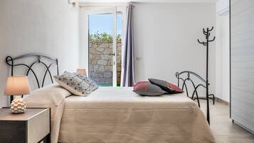 4 camere, Wi-Fi gratuito, lenzuola