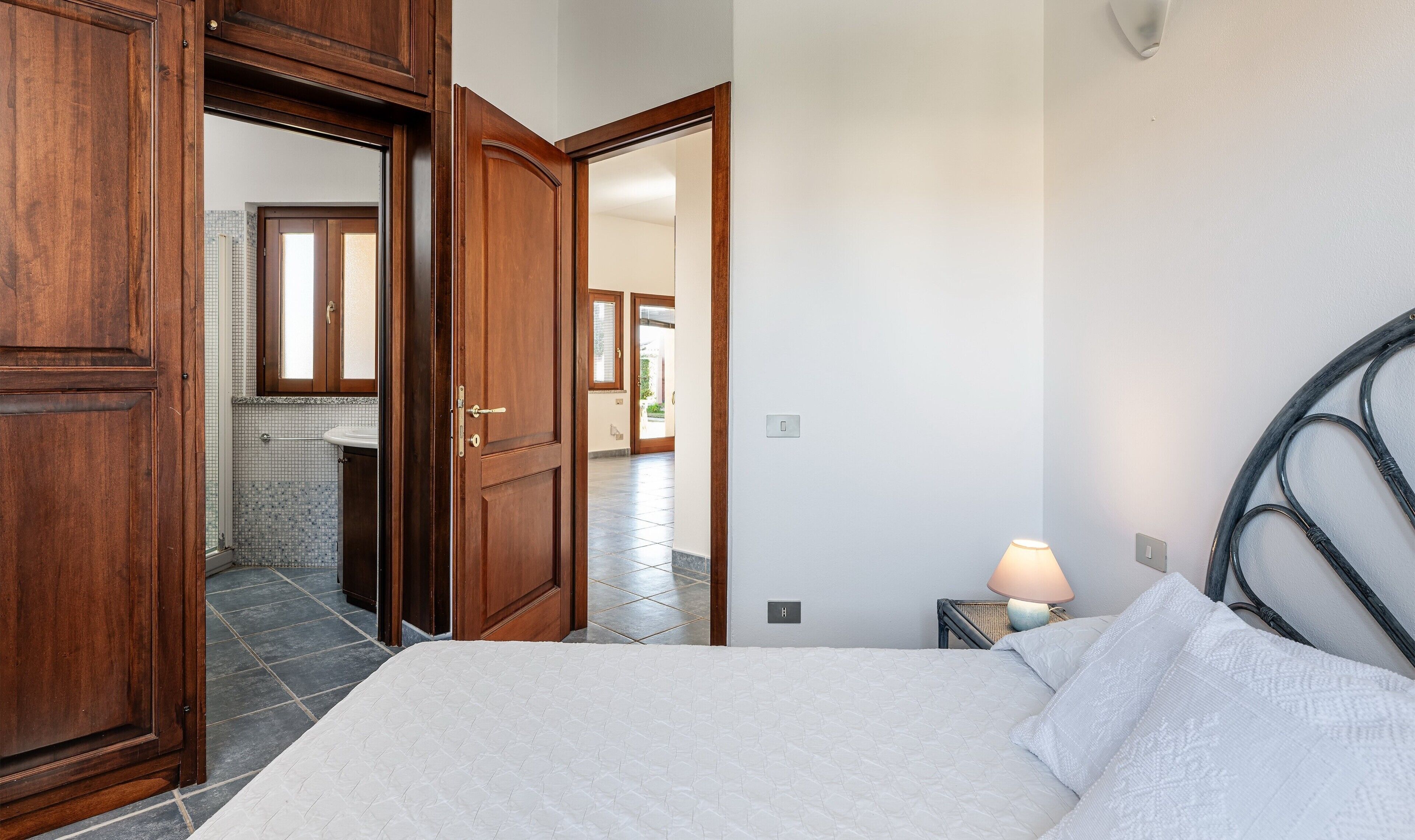 3 bedrooms, free WiFi, bed sheets