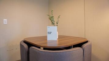 Apartment | Dining room