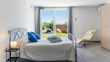 4 bedrooms, free WiFi, bed sheets
