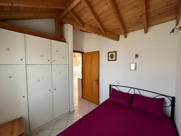 1 bedroom, iron/ironing board, WiFi, bed sheets - Eva's Apartments (Karlovasi)