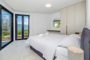 2 室のベッドルーム、WiFi (無料)、ベッドシーツ