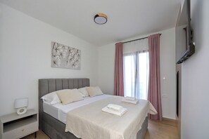 3 camere, Wi-Fi, lenzuola