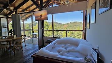 Deluxe Chalet, Patio, Mountain View | Private spa tub