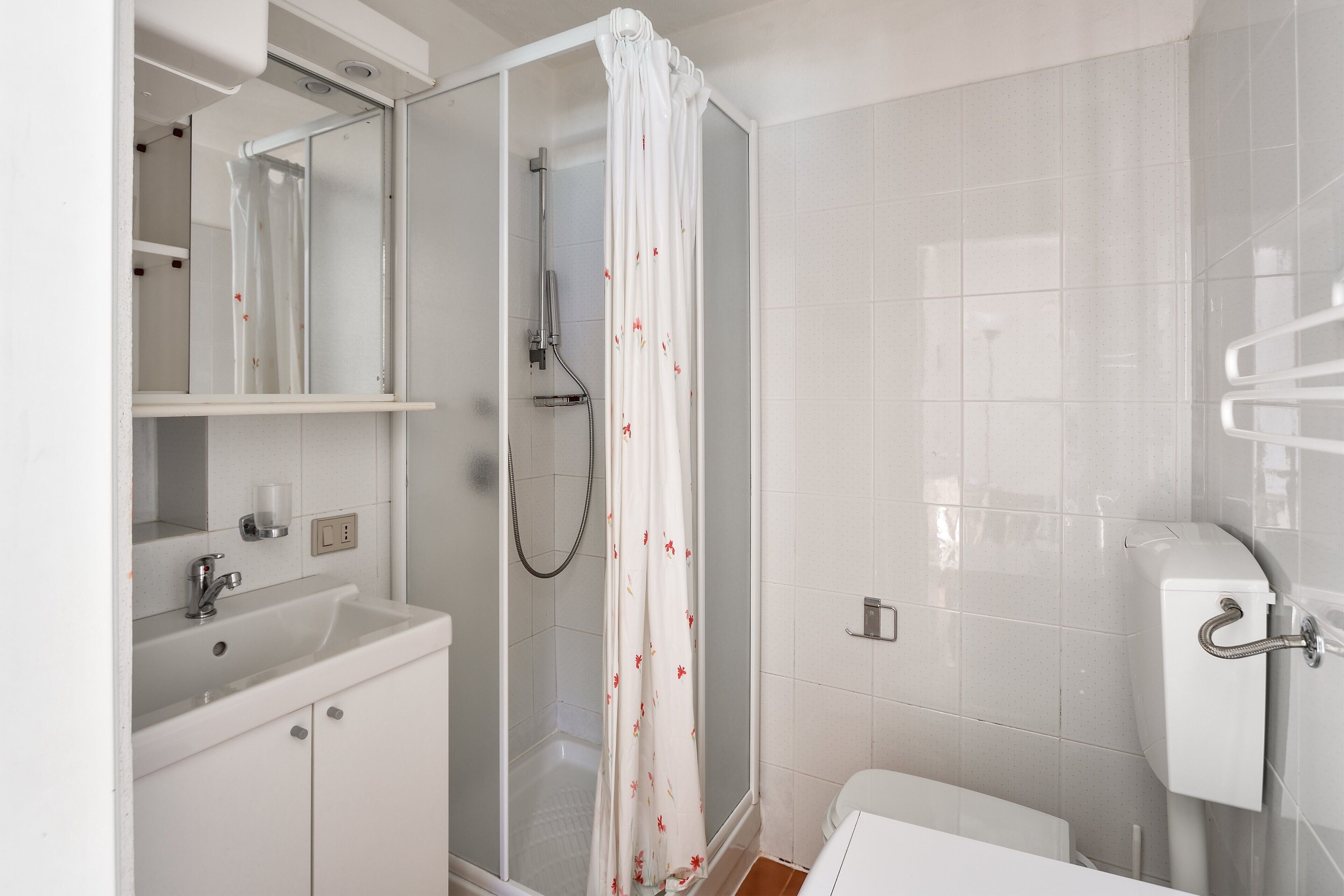 Douche, serviettes fournies