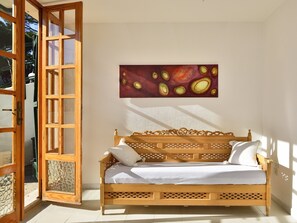 5 عدّة غرف نوم وواي فاي مجانًا وملاءات أسرّة