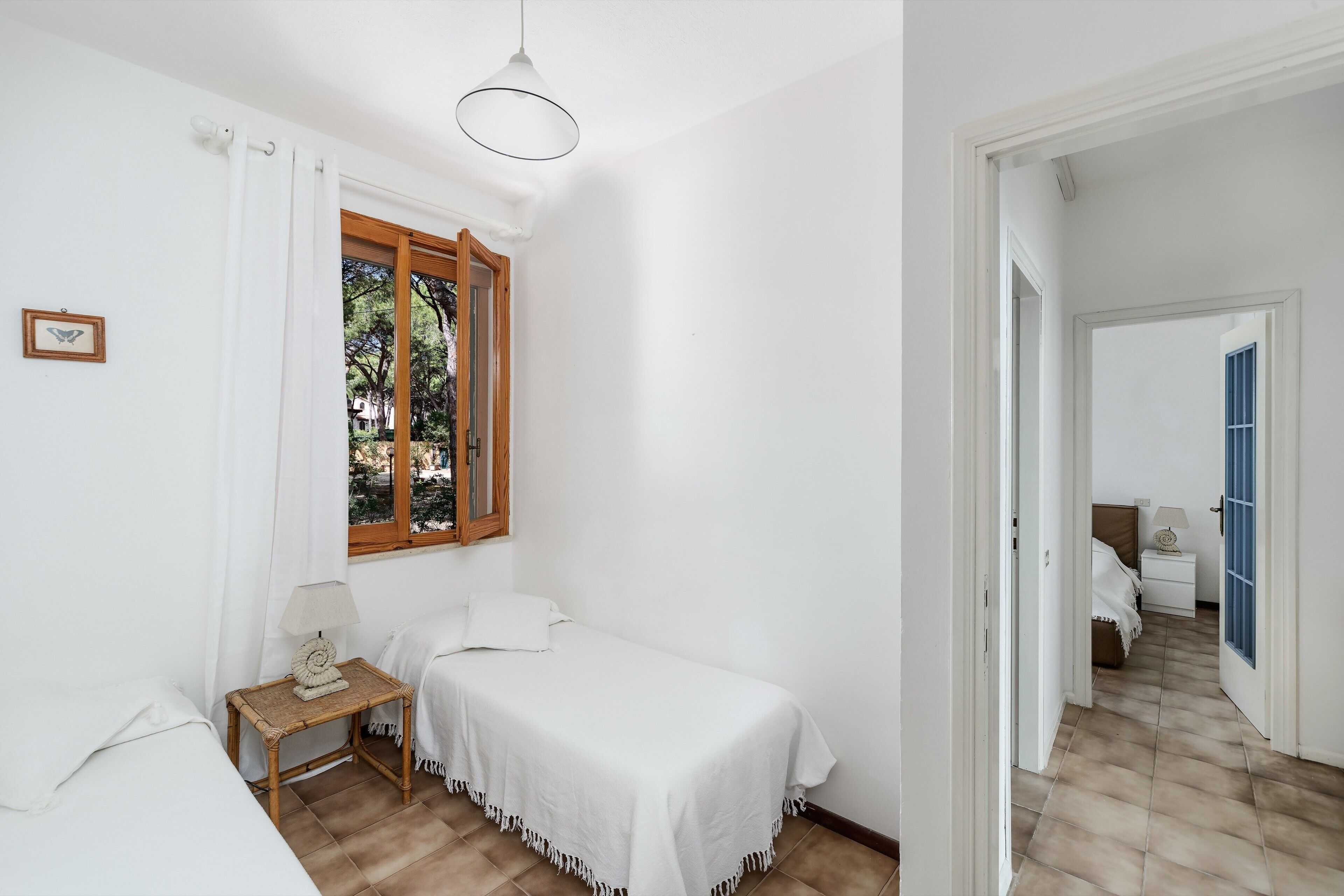 5 bedrooms, free WiFi, bed sheets