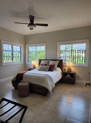 6 bedrooms, WiFi, bed sheets