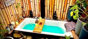 Cozy Studio - 5mins to Beach · Outdoor Bath · Breakfast Included · Pets Welcome