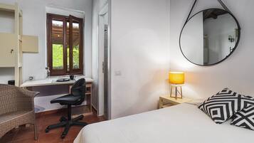 4 quartos, Wi-Fi de cortesia, roupa de cama