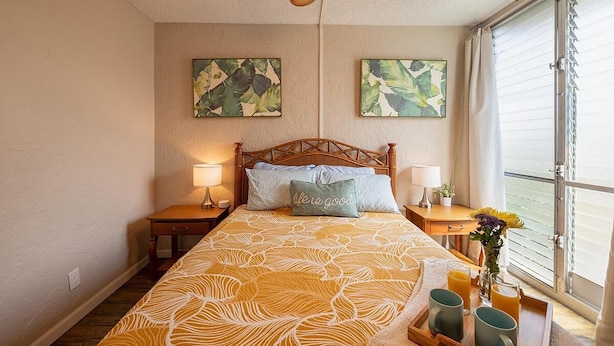 1 bedroom - Alii Villas#303 Fully Remodeled Top Floor Unit! (Kailua-Kona)