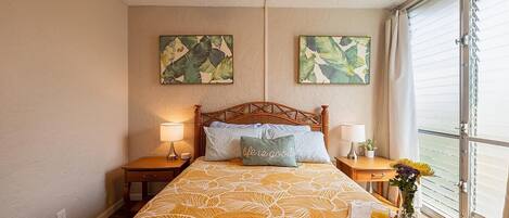 คอนโด, เตียงควีนไซส์ 1 เตียง และโซฟาเบด (Alii Villas#303 Fully Remodeled Top F) | 1 ห้องนอน