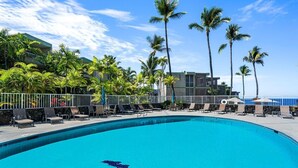 Condo, 1 Queen Bed with Sofa bed (Alii Villas#303 Fully Remodeled Top F) | Pool - Alii Villas#303 Fully Remodeled Top Floor Unit! (Kailua-Kona)
