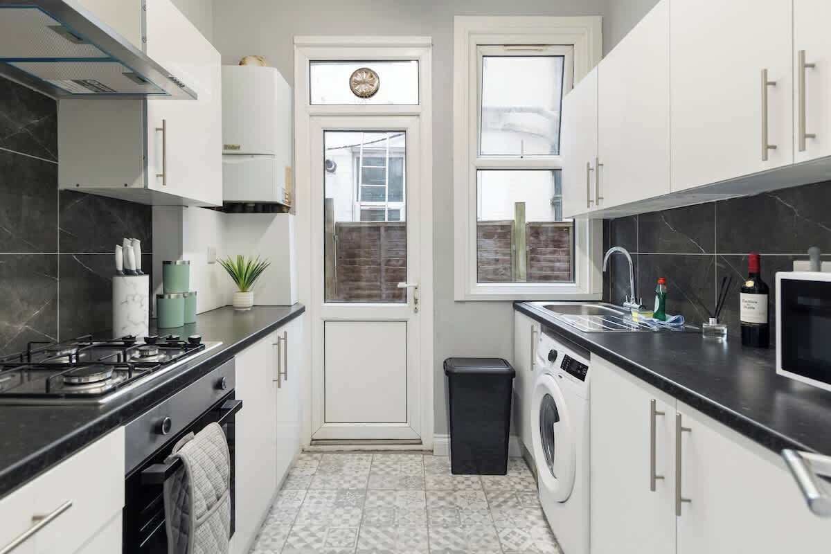 Fridge, microwave, oven, electric kettle
