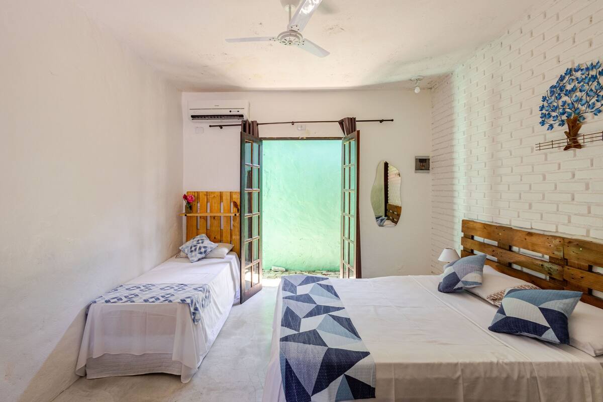 Comfort Suite | Premium bedding, WiFi (free), individually decorated