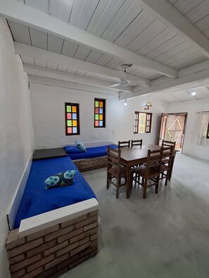 Dining - Lua Chalés (São Sebastião)