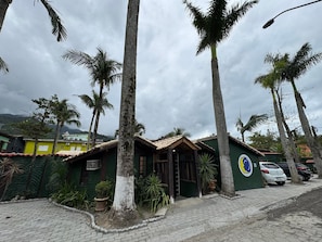 Family Duplex | Exterior - Lua Chalés (São Sebastião)