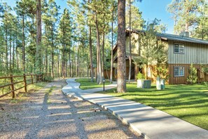 Exterior - Pinetop | Couples Mountain Getaway | Pool + Hot Tub (Pinetop)