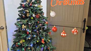 Condo, 3 Bedrooms, Private Bathroom | Living area